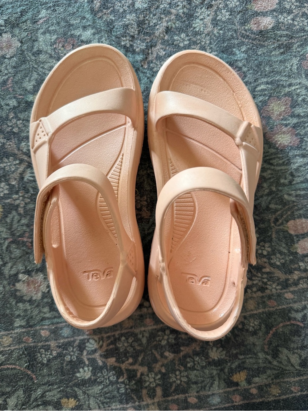 Teva Hurricane peach pink sandals size 7 - Picture 2 of 4